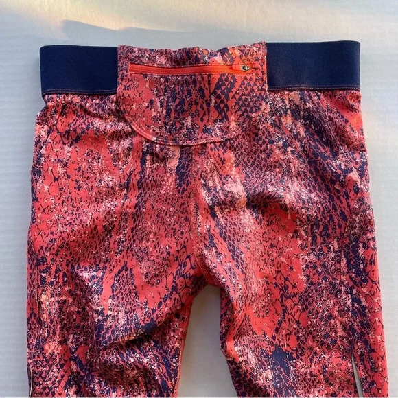 The North Face Motus Capri Tights Women size Small - Picture 7 of 10